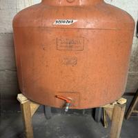 Botte in vetroresina per aceto