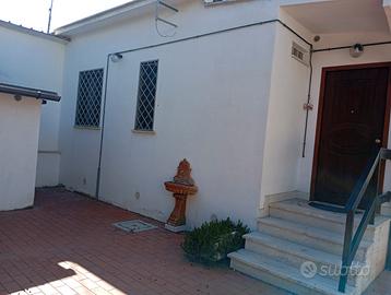 Casa adiacente al lungomare