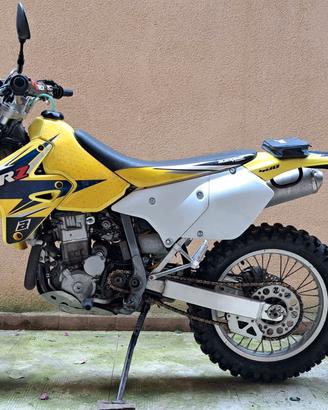 Suzuki DRZ 400 E Valenti (doppia omologazione)