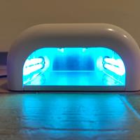 Lampada UV (ultravioletti) con timer per unghie.