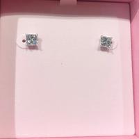 Orecchini a lobo Stilla Attract Taglio squadrato,