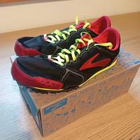 Scarpe chiodate per atletica leggera 