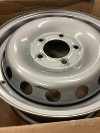 Cerchio Renault Master 6.5x16 ET66 5x130