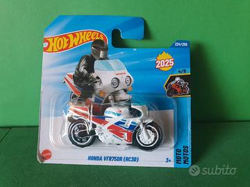 hot wheels Honda VFR 750 R - RC 30