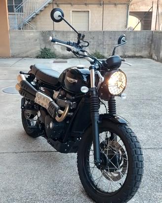 Triumph street scrambler 900