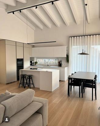 SAN VITO DI VIGONZA - ATTICO CON TERRAZZO DI 200mq