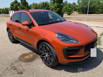 Splendida porsche macan
