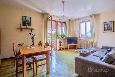 Appartamento di 118 m² con 3 locali e posto auto a