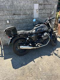 Moto guzzi v7 ii stone abs