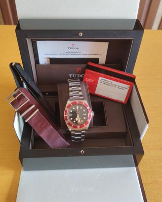 Tudor Black Bay automatico full set come nuovo 