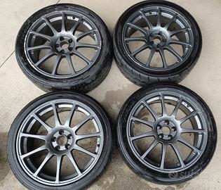 N° 7 Toora Competizione 8x18" ET35 5x98