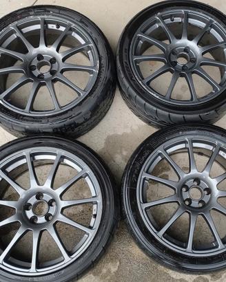 N° 7 Toora Competizione 8x18" ET35 5x98