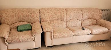divano letto con due poltrone
