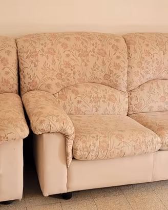 divano letto con due poltrone