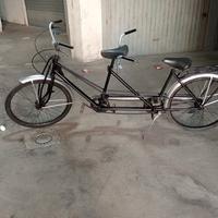 bicicletta tandem con freni a tamburo 