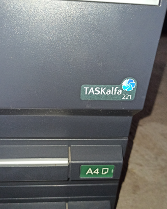 Stampante Kyocera taskalfa 221