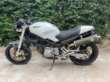 Ducati Monster 750 Dark 2001