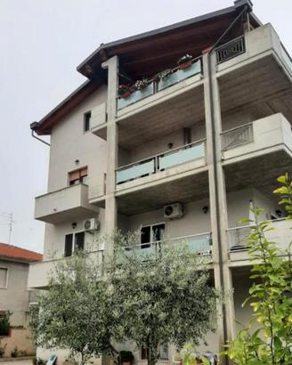 Quadrilocale con garage