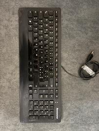 Tastiera Lenovo USB cablata (Modello SK-8821)