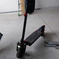 Monopattino elettrico LEAWIN T4