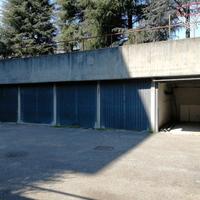 Box auto in interno cortile