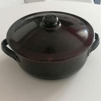 casseruola di terracotta con coperchio 