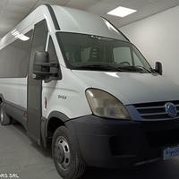 Iveco daily minibus 17 posti