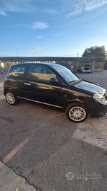 Lancia y