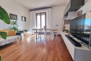Appartamento di 80 m² con 4 locali e box auto a Mo