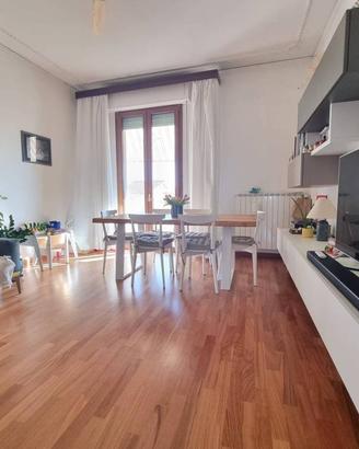 Appartamento di 80 m² con 4 locali e box auto a Mo