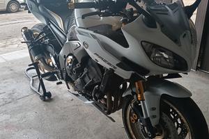 Yamaha Fazer 8