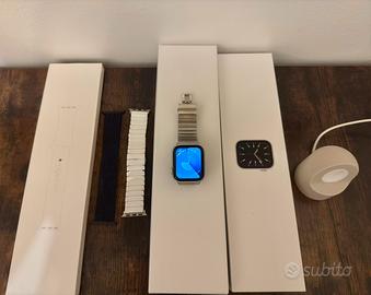 Apple Watch Series 6 (40 mm) Cassa in alluminio