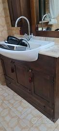 mobile bagno in legno completo di lavabo