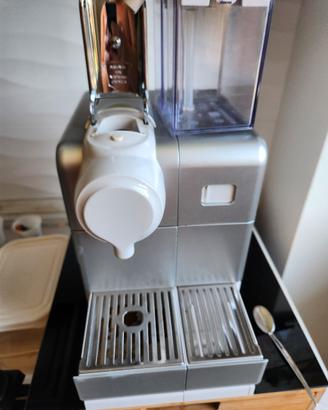 Macchina caffè Nespresso Lattissima