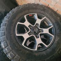 5 cerchi originali Jeep Wrangler con gomme m/t