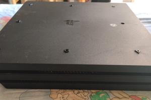 PlayStation 4 pro + controller PS4 V2