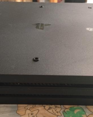 PlayStation 4 pro + controller PS4 V2