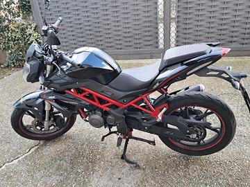 Moto BN125 Benelli