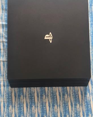 🎮 PS4 Pro 1TB + 2 Controller + 3 Giochi – 270 €
