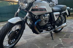 moto guzzi v7 