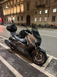 Xmax 400 del 2017 con ABS come nuovo!!