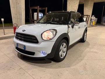 MINI  countryman