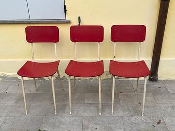 Tre sedie in stile home industrial anni 50/60