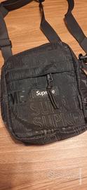 Borsa supreme tracolla Supreme nera 