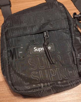 Borsa supreme tracolla Supreme nera 
