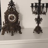 Orologio e candelabro