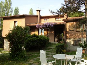 Villa bifamiliare indipendente zona Ravenna