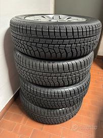 Cerchi 15” con gomme invernali originali AUDI
