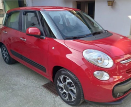 Fiat 500 L rossa