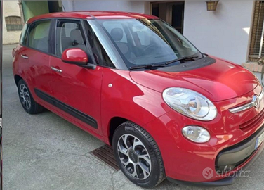 Fiat 500 L rossa